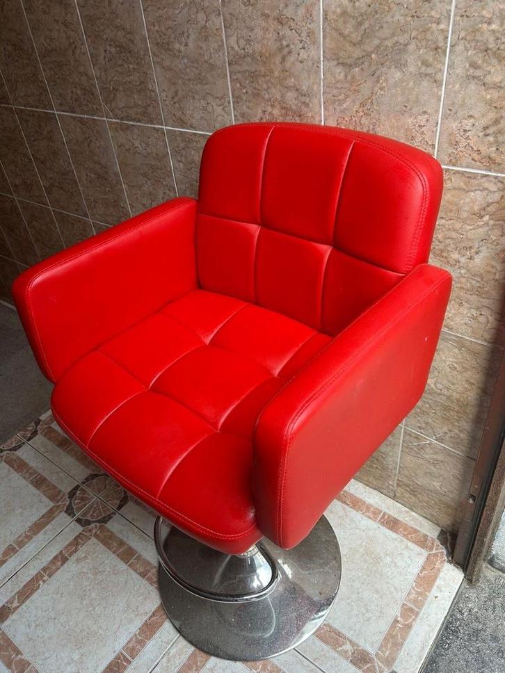 Chaise de salon / barbier, Huis en Inrichting, Barkrukken, Zo goed als nieuw, Leer, Ophalen