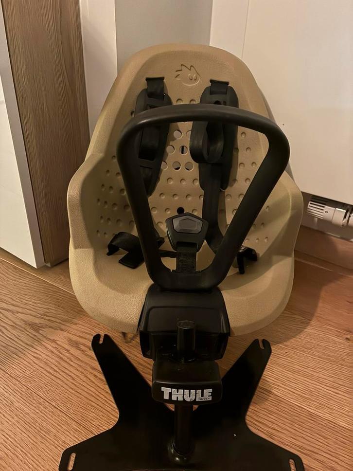 Thule Yepp 2 Mini Fietsstoeltje Fennel Tan voor Urban Arrow, Fietsen en Brommers, Fietsaccessoires | Fietsstoeltjes, Zo goed als nieuw
