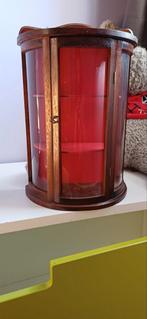 Glazen kastje, Verzamelen, Ophalen