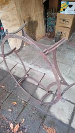 Pied de table fer forgé, Antiquités & Art, Enlèvement