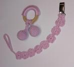 Roos gehaakte speenkoord bloem en houten bijtring. Nieuw, Hobby en Vrije tijd, Breien en Haken, Ophalen of Verzenden, Nieuw