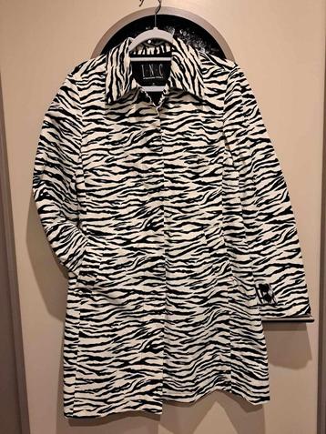 Knappe regenjas zebra mt M beschikbaar voor biedingen