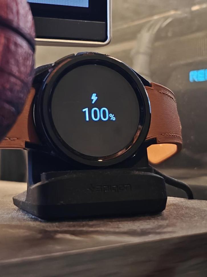 Samsung Galaxy Watch 6 Classic, Handtassen en Accessoires, Smartwatches, Zo goed als nieuw, Android, Zwart, Afstand, Calorieverbanding