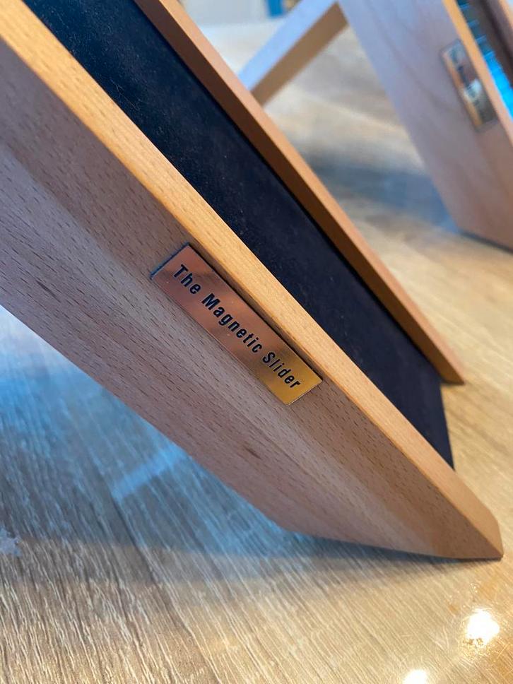 The magnetic slider, Timbres & Monnaies, Métaux nobles & Lingots, Argent, Enlèvement ou Envoi