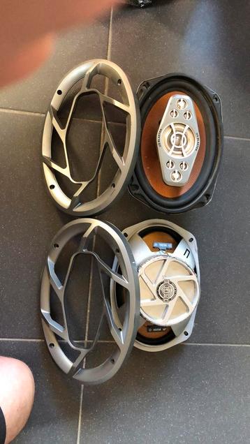 Us blaster speakers beschikbaar voor biedingen