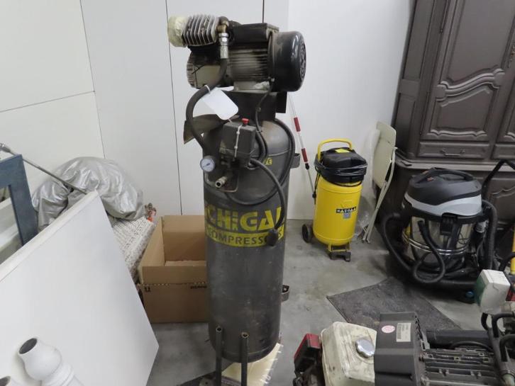 luchtcompressor, Doe-het-zelf en Bouw, Compressors, Gebruikt, 6 tot 10 bar, 25 tot 100 liter, Ophalen