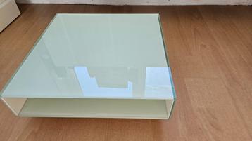 Kleine glazen tafel/printerverhoger... HELDERR beschikbaar voor biedingen