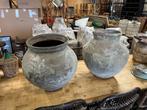 2 Oude Stenen Vazen staat mooi in Sober/Landelijk Interieur, Antiek en Kunst, Ophalen of Verzenden