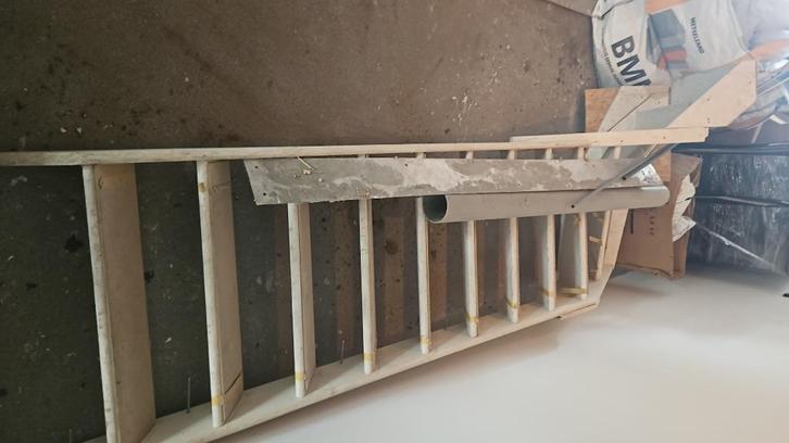 Trap, vaste trap, Doe-het-zelf en Bouw, Ladders en Trappen, Zo goed als nieuw, Trap, 2 tot 4 meter, Ophalen