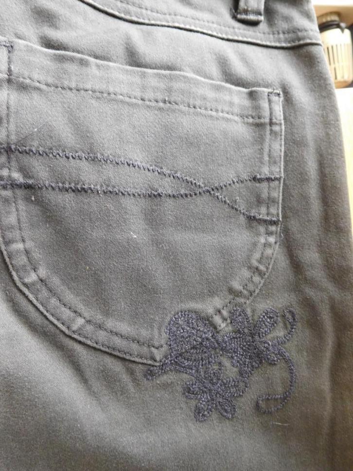 I Kids donkergrijze broek klein maat 16 jaar., Kinderen en Baby's, Kinderkleding | Maat 164, Zo goed als nieuw, Meisje, Broek