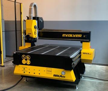  RIVACNC portaalfreesmachines: alle maten, alle kleuren... beschikbaar voor biedingen