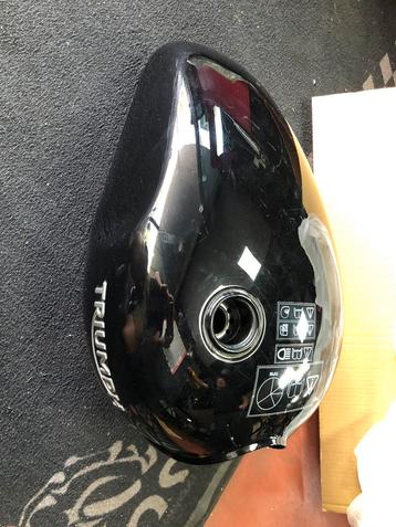 Reservoir triumph bobber, Motoren