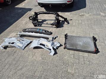 Mercedes SL R230 2001 - 2009 bumper inleg steun links rechts beschikbaar voor biedingen