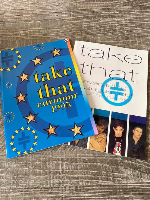 2 boeken Take That Eurotour nieuw 20€, Verzamelen, Muziek, Artiesten en Beroemdheden, Nieuw, Boek, Tijdschrift of Artikel, Ophalen of Verzenden
