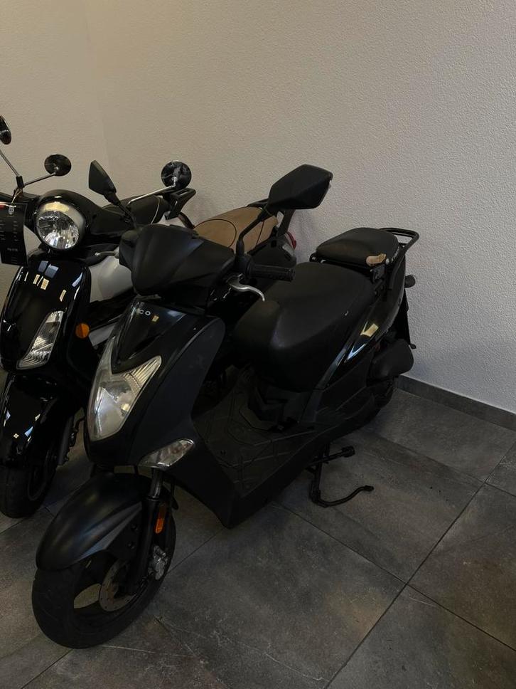 Kymco agility 50cc, Fietsen en Brommers, Scooters | Kymco, Zo goed als nieuw, Agility, Benzine, Ophalen of Verzenden