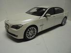 BMW 760 LI (F02) WHITE METALIC KYOSHO!!!!!, Hobby & Loisirs créatifs, Voitures miniatures | 1:18, Voiture, Enlèvement ou Envoi