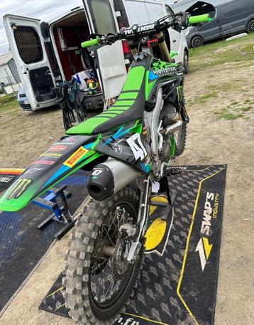 Kxf 250 disponible aux enchères