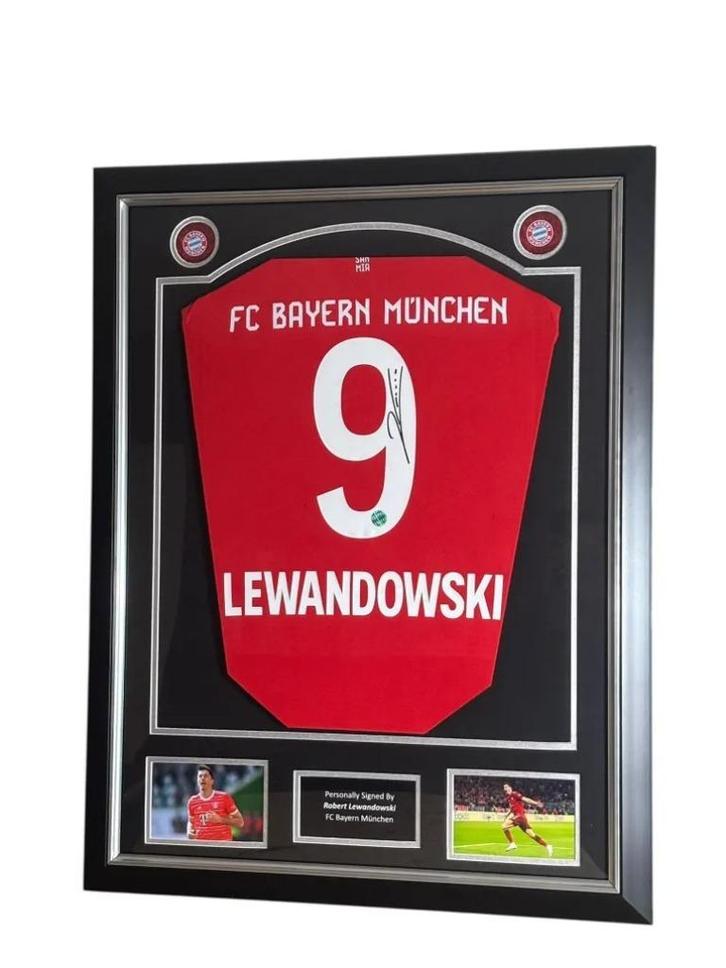 Lewandowski Bayern Munich 2025/26 Signé et encadré, Collections, Articles de Sport & Football, Neuf, Maillot, Enlèvement ou Envoi