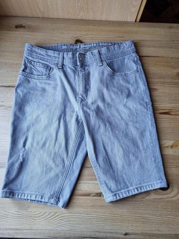 jeans short 30 grijs beschikbaar voor biedingen