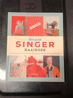 Het grote singer naaiboek - 430 blz, Boeken, Hobby en Vrije tijd, Ophalen of Verzenden, Zo goed als nieuw