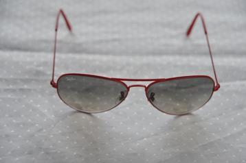 Ray-Ban Aviator Sunglasses (Red)  beschikbaar voor biedingen