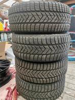 Winterbanden Pirelli sottozero 3 235/40/18 XL 59V M+S, Ophalen, 18 inch, Winterbanden, Band(en)