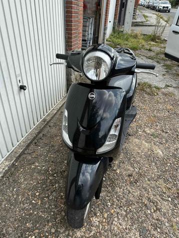 Scooter Sym classe A beschikbaar voor biedingen