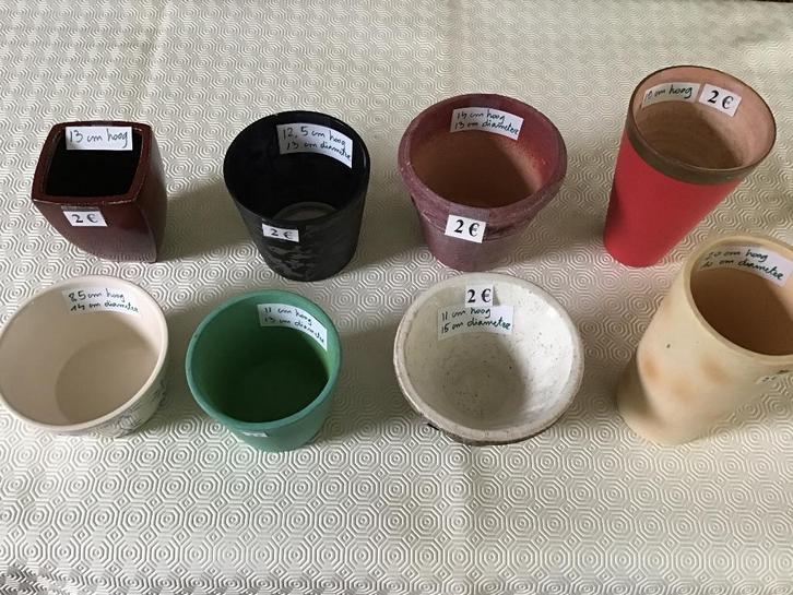 8 pots de fleurs pour seulement 2 euros chacun, Jardin & Terrasse, Pots de fleurs, Comme neuf, Enlèvement ou Envoi