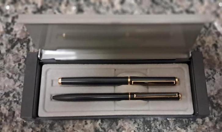 Bic et stylo, Divers, Ecriture, Neuf, Envoi