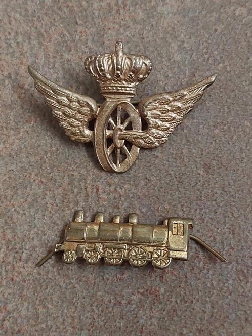 Twee emblemen voor kepies van de NMBS / SNCB., Verzamelen, Spoorwegen en Tram, Ophalen of Verzenden