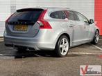 Volvo V60 2.4 D6 AWD Plug-In Hybrid Summum | Leder | Pano |, Auto's, Automaat, Zwart, 48 g/km, Break
