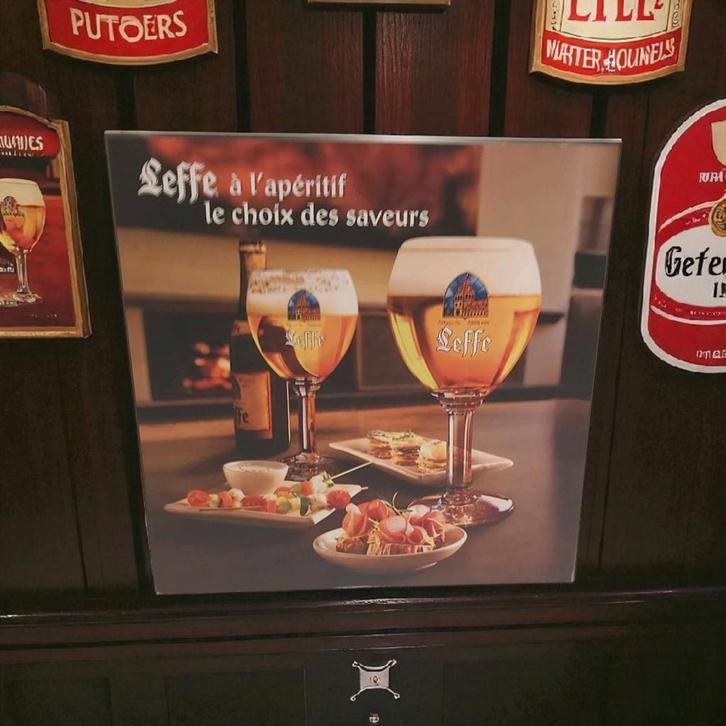 Assiette carrée en bois XL avec bière Leffe, Collections, Marques de bière, Enlèvement ou Envoi
