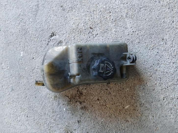 Koelvloeistof reservoir partner en berlingo, Auto-onderdelen, Klein materiaal, Peugeot, Gebruikt, Ophalen of Verzenden