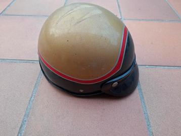 Casque moto vintage – années 70 – doré & noir à bande rouge beschikbaar voor biedingen