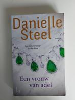 Danielle Steel: Een vrouw van adel, Livres, Romans, Comme neuf, Danielle Steel, Enlèvement ou Envoi