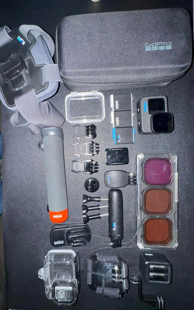 GoPro Hero 10 Black + Accessoires originaux, Ophalen, Zo goed als nieuw, GoPro