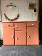 Vintage kast - roze kleur, Huis en Inrichting, Kasten | Dressoirs, Ophalen, Gebruikt