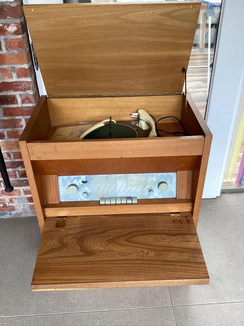BRAUN MUZIEKKAST / ESCHE RAMS GUGELOT 1956 VOOR DE KLUSSER, Audio, Tv en Foto, Platenspelers, Gebruikt, Platenspeler, Overige merken