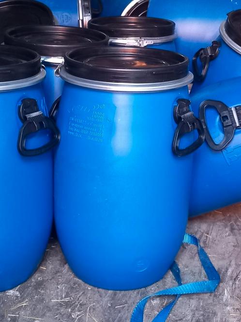 Blauwe vaten 30l, Tuin en Terras, Regentonnen, Zo goed als nieuw, Ophalen of Verzenden
