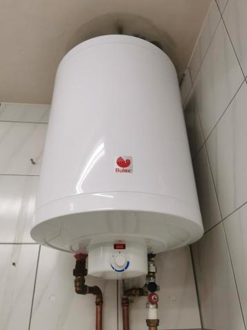 Chaudière à eau chaude électrique. 80 litres. 2400W. 230V.