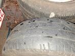 Opel Vivaro Stalen velgen met banden 215/65 R16C, Auto-onderdelen, Ophalen, Zomerbanden, Band(en)
