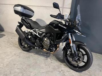 Suzuki DL800 V-strom nieuwstaat met topcase en middenbok beschikbaar voor biedingen