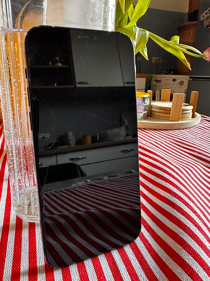 Iphone 12, Telecommunicatie, Mobiele telefoons | Toebehoren en Onderdelen, Zo goed als nieuw, Ophalen of Verzenden