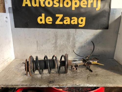 Schokdemperpoot rechts-voor van een Suzuki Grand Vitara, Auto-onderdelen, Ophanging en Onderstel, Suzuki, Gebruikt, 3 maanden garantie