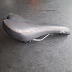 Open Brompton Superlight Carbon Zadel, Vélos & Vélomoteurs, Accessoires vélo | Autres Accessoires de vélo, Enlèvement ou Envoi