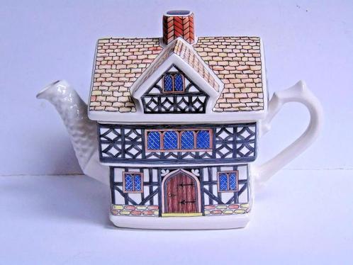Théière Sadler Tudor House Teapot Henry VIII 1509-1547, Antiquités & Art, Antiquités | Services (vaisselle) pièces, Enlèvement ou Envoi
