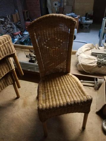 Rieten stoelen  beschikbaar voor biedingen