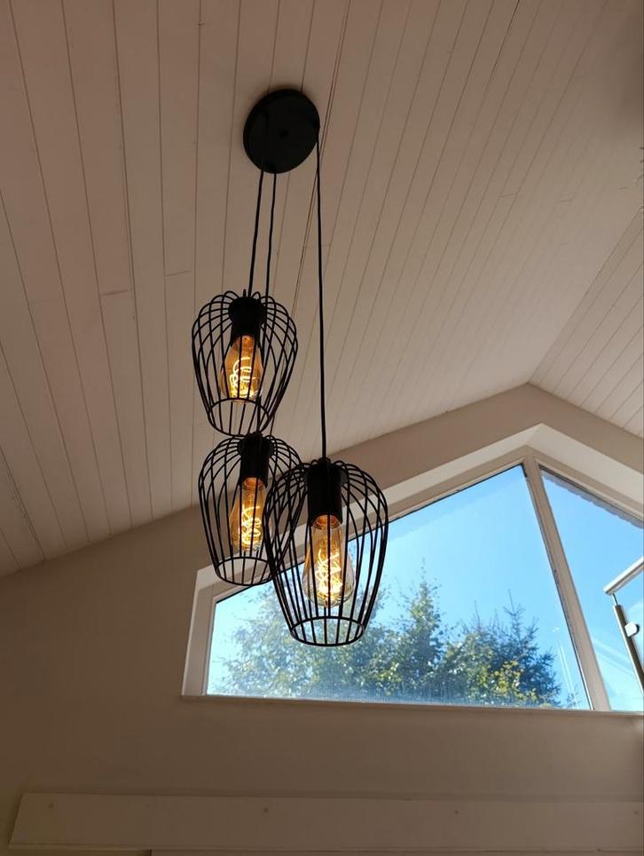 Suspension EGLO Newtown avec ampoules, Huis en Inrichting, Lampen | Plafondlampen, Zo goed als nieuw, Ophalen of Verzenden