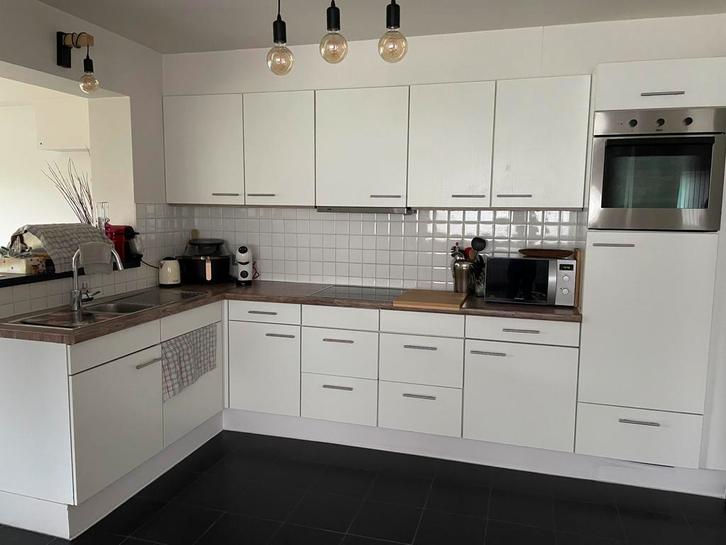 Keuken met toestellen, Maison & Meubles, Cuisine | Cuisines complètes, Utilisé, Cuisine d'angle, Blanc, Bois, Enlèvement