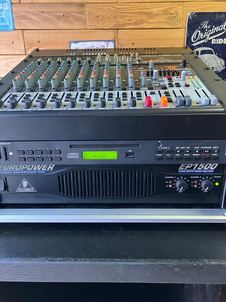 complete dj set, Muziek en Instrumenten, Dj-sets en Draaitafels, Zo goed als nieuw, Dj-set, Behringer, Ophalen